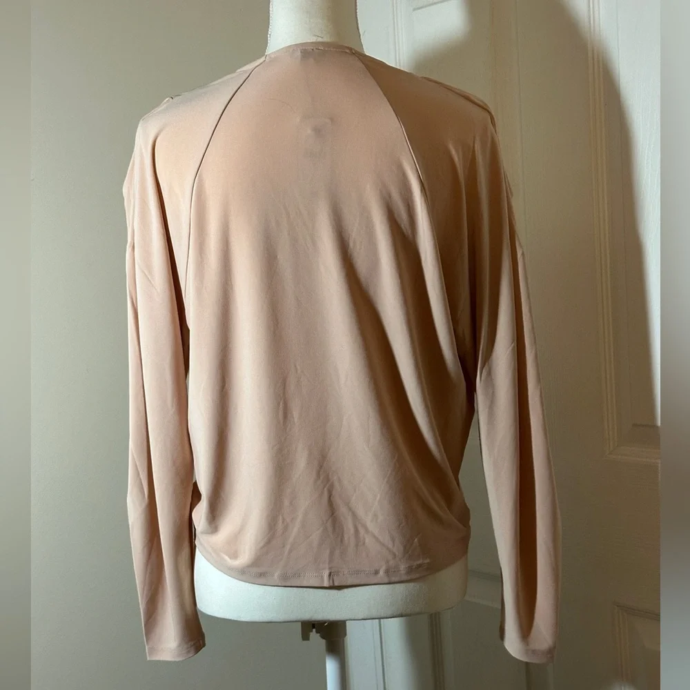NWT Express blouse. - Picture 2 of 8